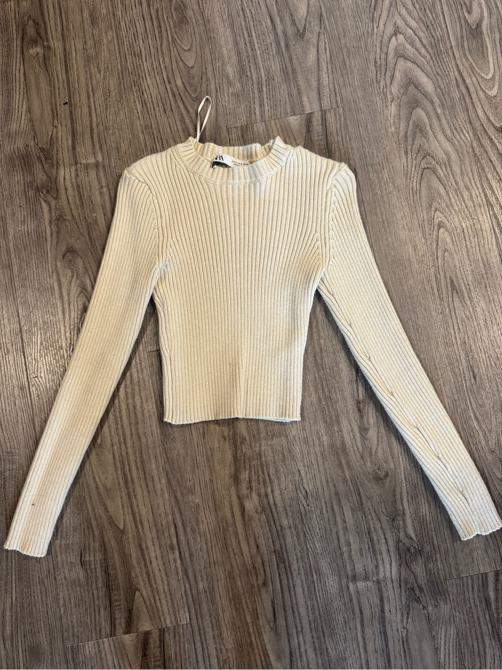 Zara Cream Ribbed Long-Sleeve Crop Top